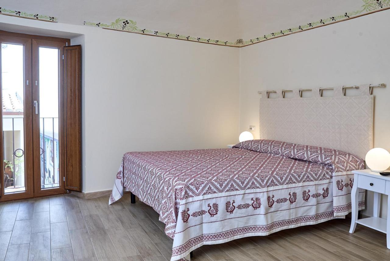 Casa Masuri, Nel Cuore Di Dorgali Kültér fotó