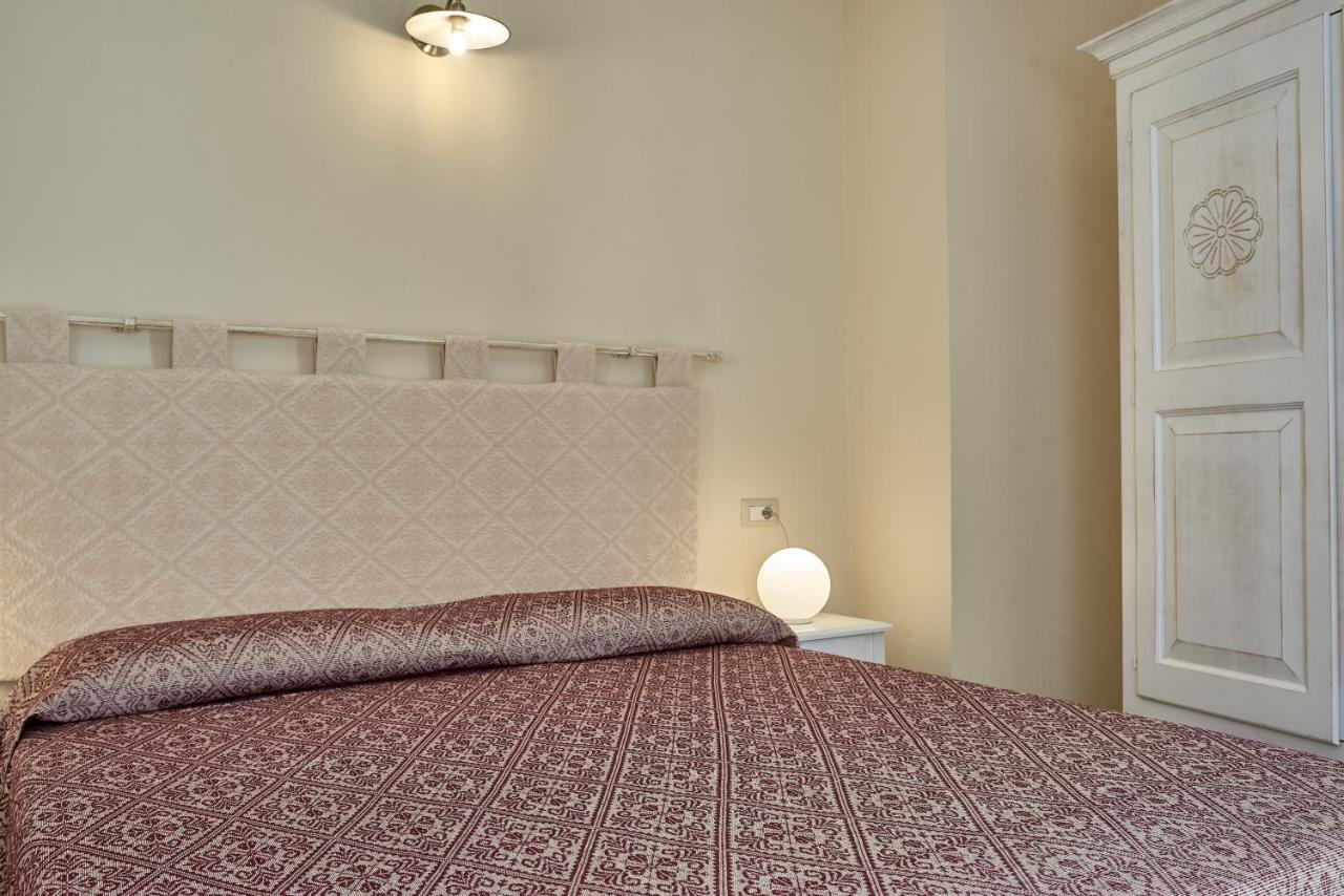 Casa Masuri, Nel Cuore Di Dorgali Kültér fotó