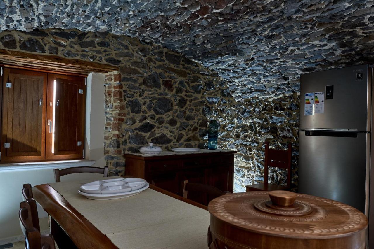 Casa Masuri, Nel Cuore Di Dorgali Kültér fotó