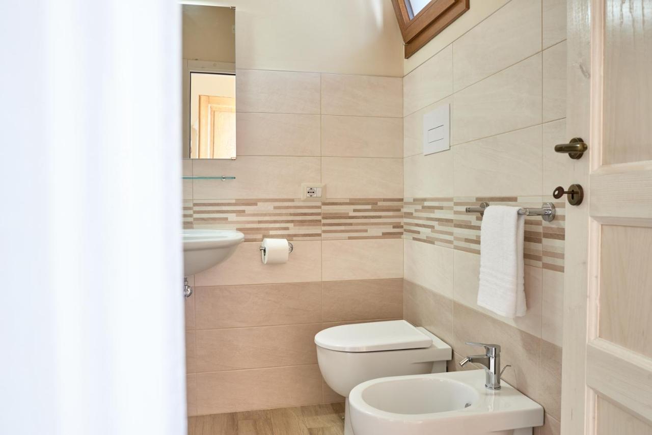 Casa Masuri, Nel Cuore Di Dorgali Kültér fotó