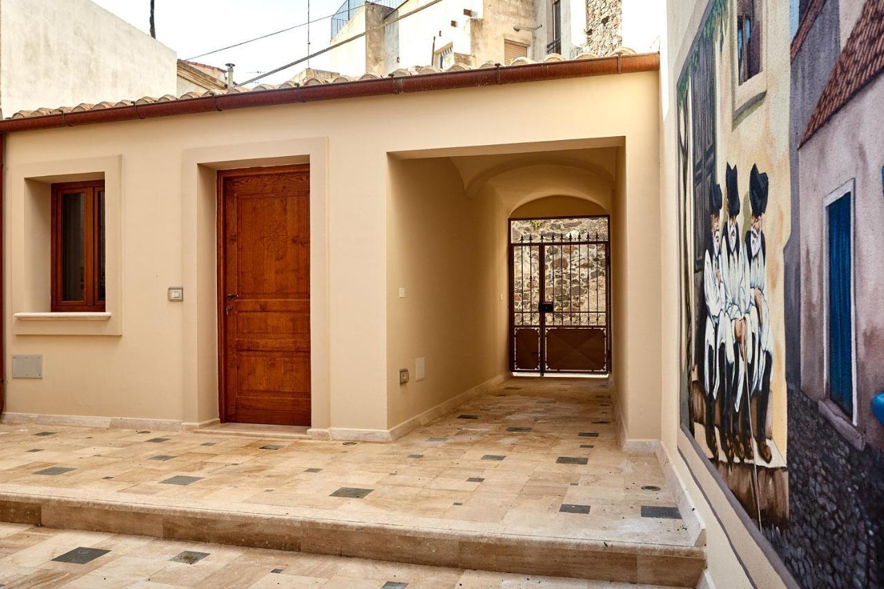 Casa Masuri, Nel Cuore Di Dorgali Kültér fotó